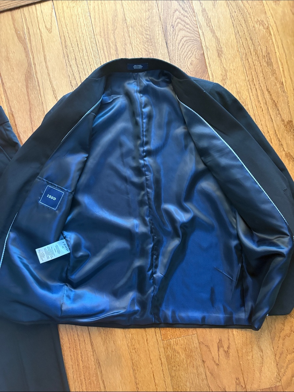 Boys IZOD suit - Picture 8 of 12